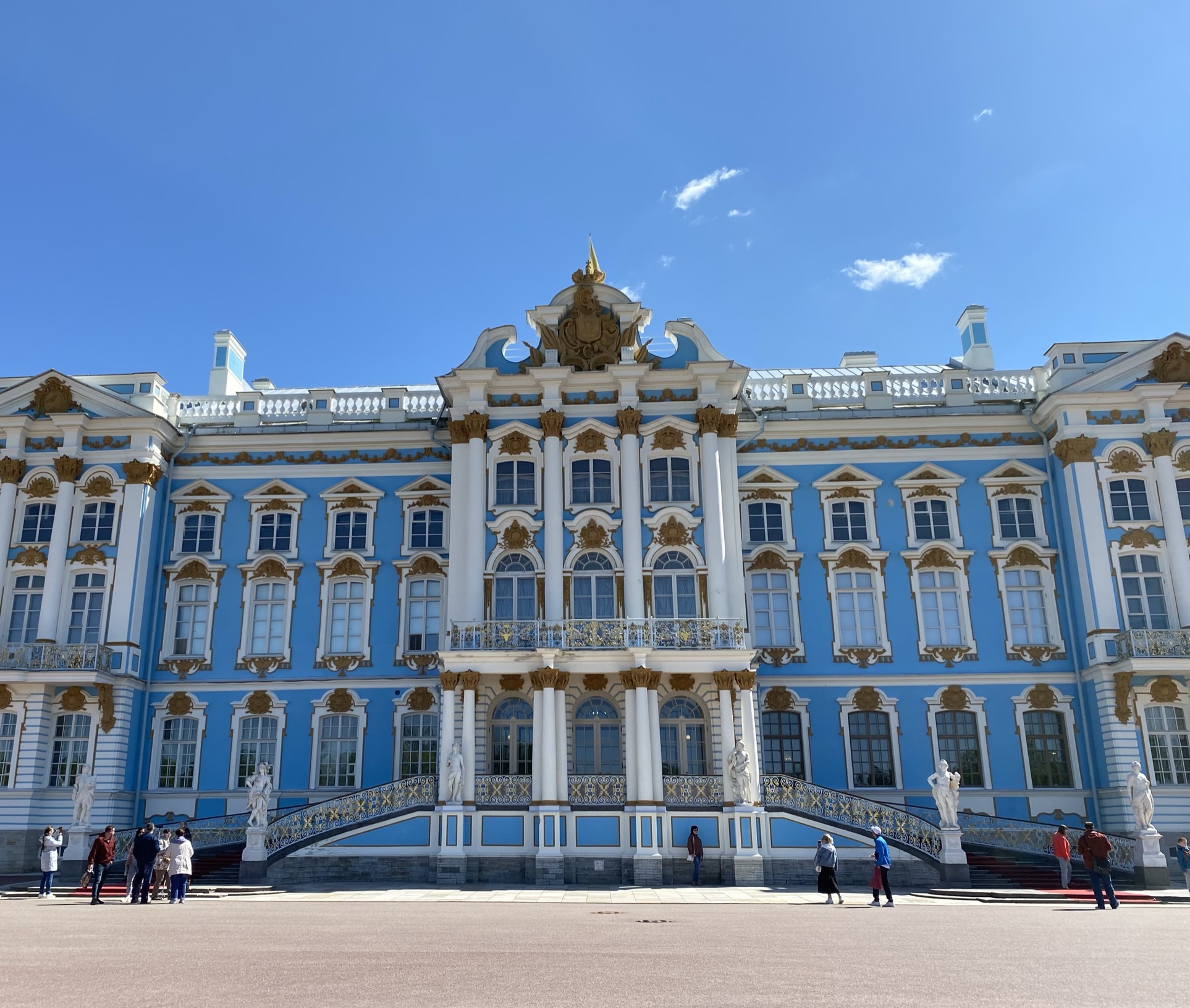 8 марта в Санкт-Петербурге