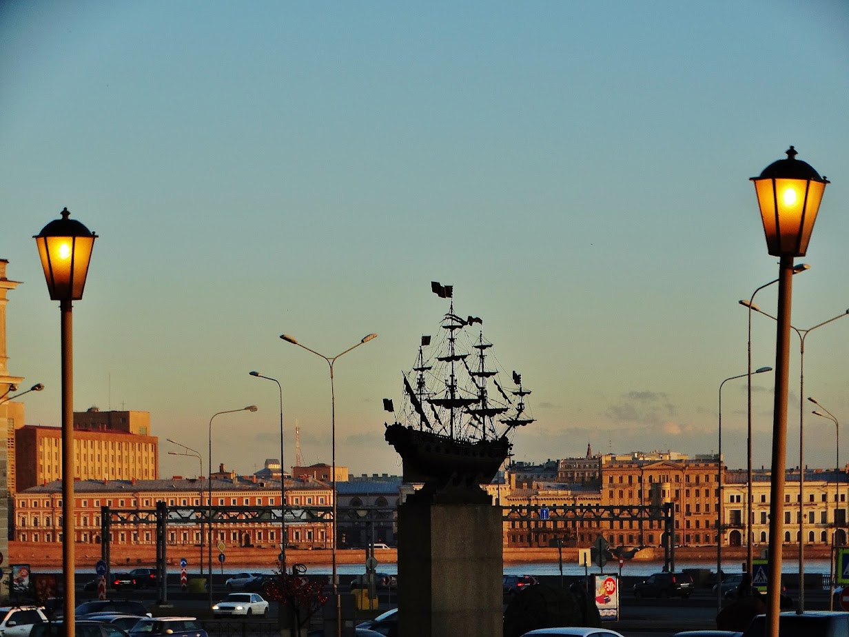 Лето в Петербурге. Автобусный тур из Москвы