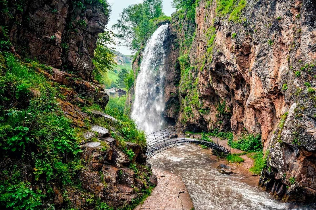 Тravel девичник на Кавказе