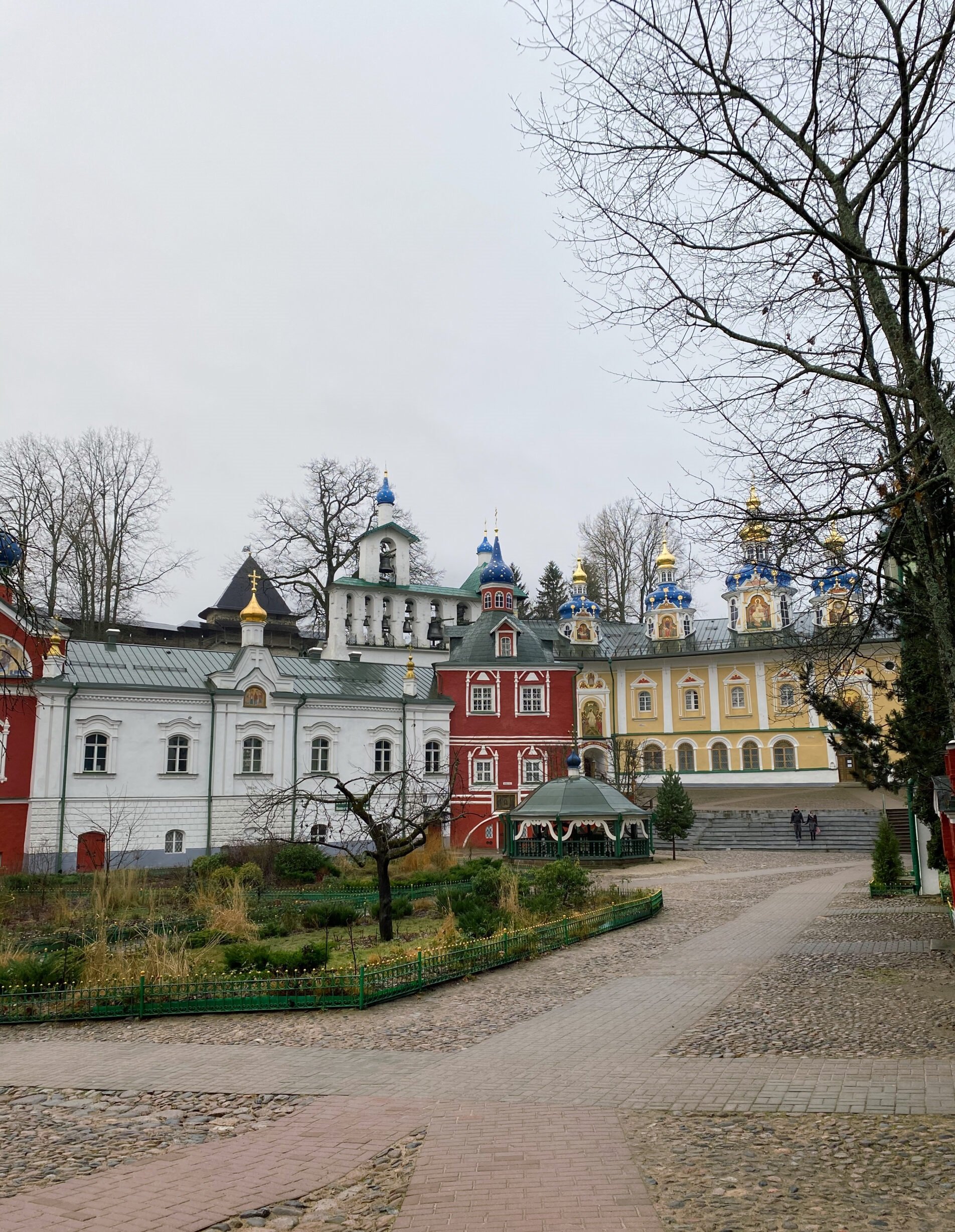 Нетленная классика: Псков-Изборск-Печоры-Пушкинские горы