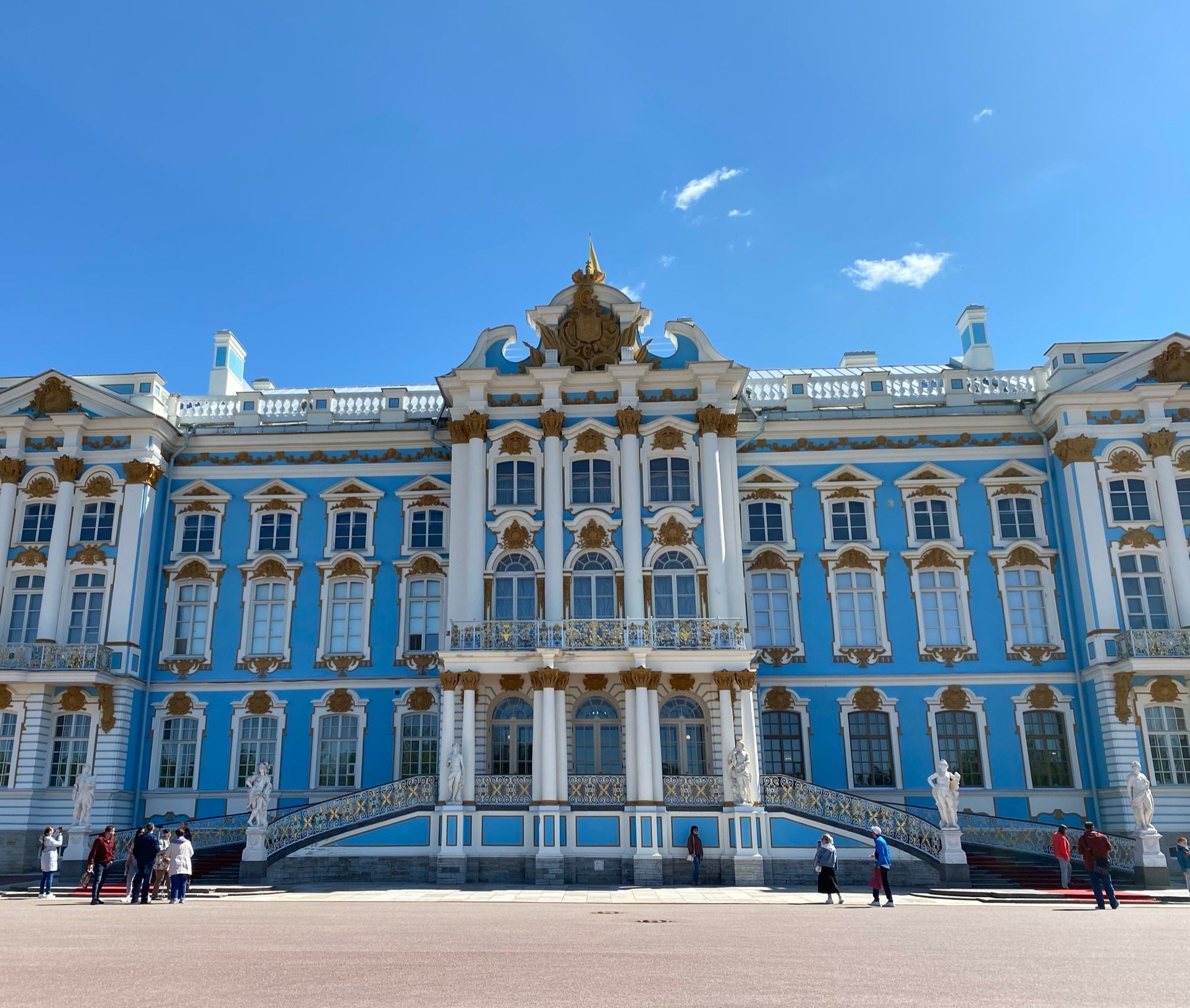 8 марта в Санкт-Петербурге