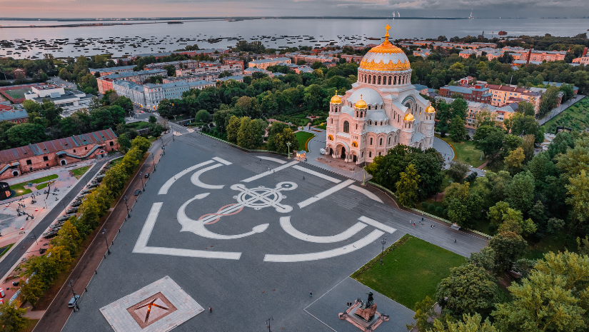 Многоликий Петербург