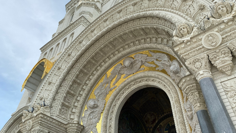 Праздник закрытия фонтанов в Петергофе