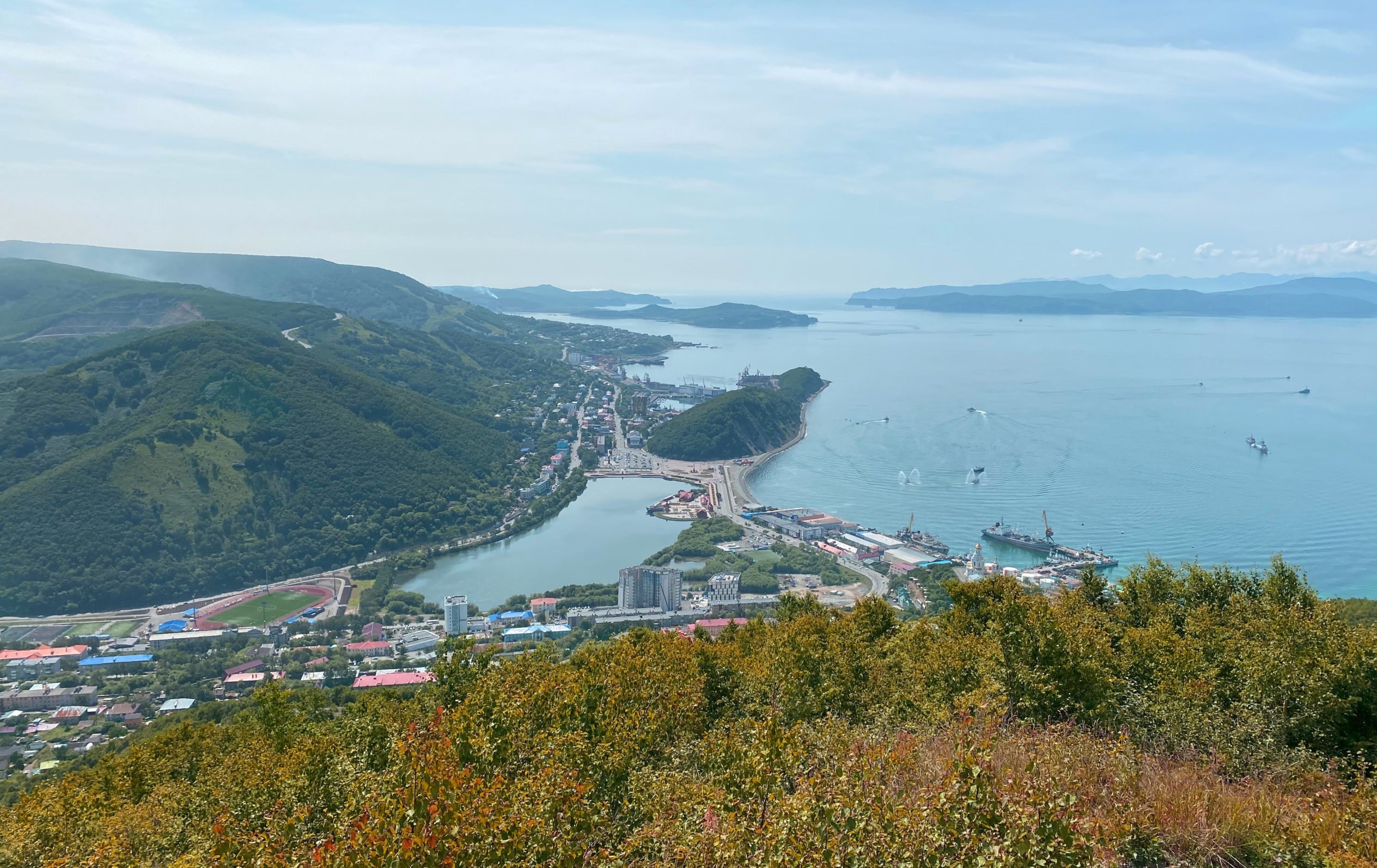 Камчатская осень: Вулканы, джипинг и горячие источники