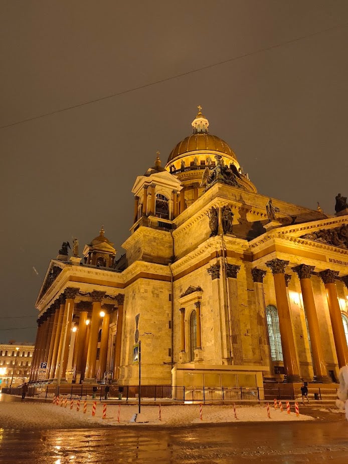 Большое путешествие: Москва + Санкт-Петербург