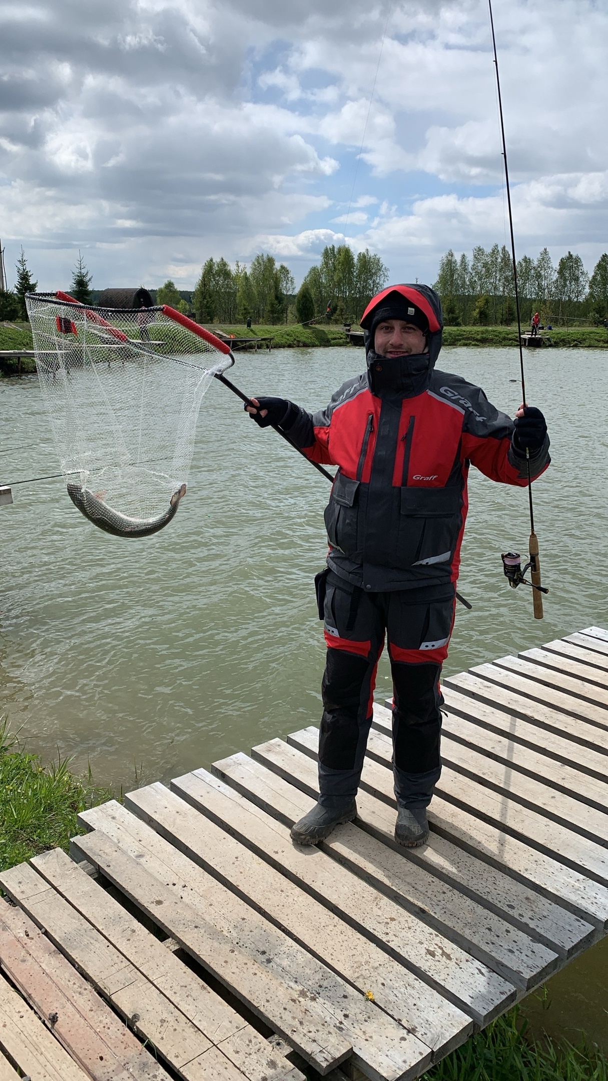 Рыбалка и семейный отдых на водоеме в Можайском районе