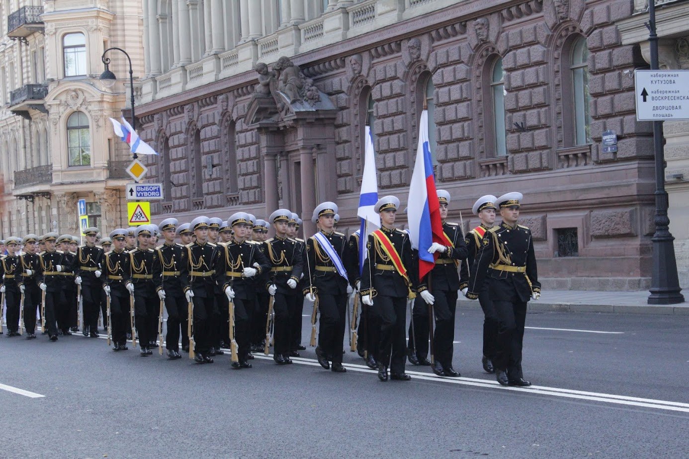 День ВМФ в Санкт-Петербурге на автобусе из Москвы
