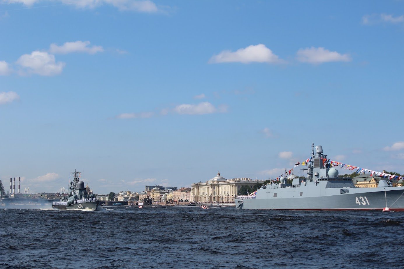 День ВМФ в Санкт-Петербурге на автобусе из Москвы
