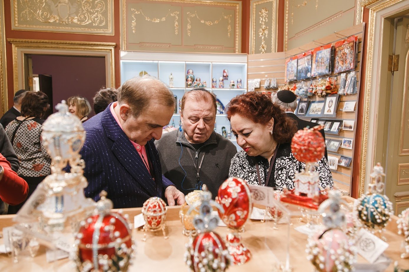 Праздник закрытия фонтанов в Петергофе